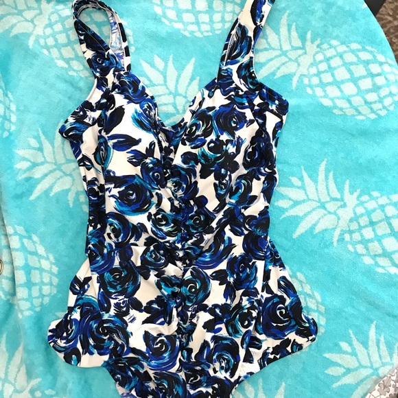 Maxine of Hollywood Other - Maxine of Hollywood Pus Sized One-Piece